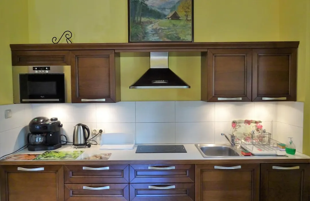 Apartament Radowid 14 w centrum z basenem-1